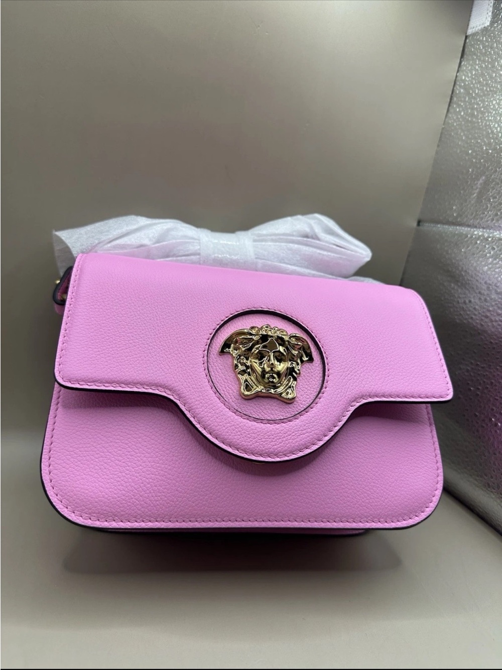 Versace La Medusa Logo Plaque Pink Pebbled Leather Crossbody Bag New $1600 Italy